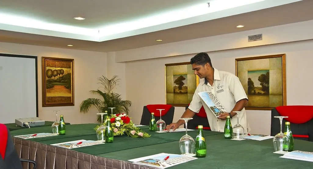 Flamingo Hotel By The Beach, Penang Tanjung Bungah  Malezja